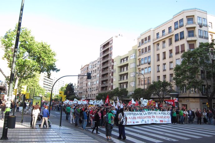 Concentración En Contra De Los Recortes En Educación, En Zaragoza
