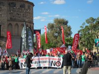 Miles de personas se echan a la calle en C-LM contra los "recortes" educativas de los gobiernos de Cospedal y Rajoy