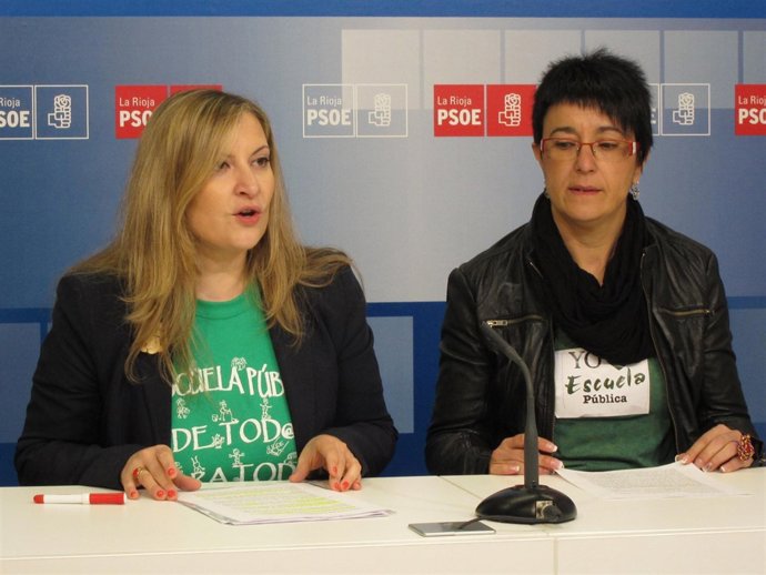 Emilia Fernández Y Sonia Ibarguren, En La Rueda De Prensa 