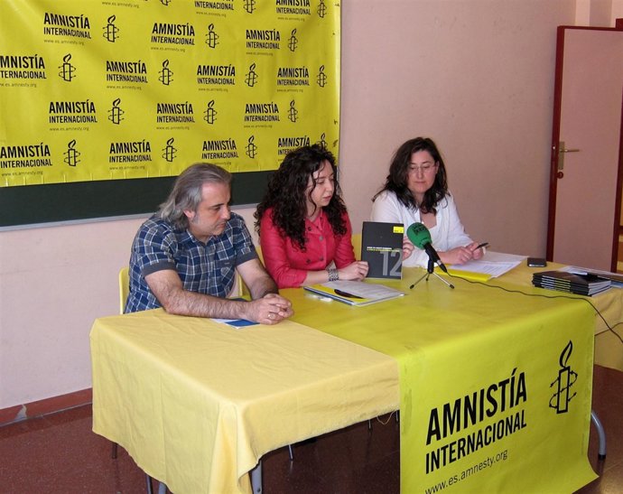 Rueda De Prensa De Amnistía Internacional Y EAPN.