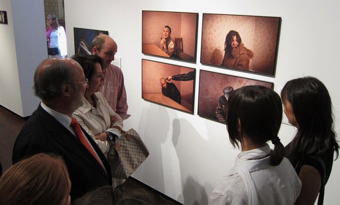 Inauguración De La Exposición World Press Photo 12, En La Sala De Las Francesas