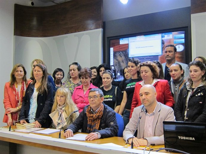 Rueda De Prensa De La Plataforma Pro-Animales