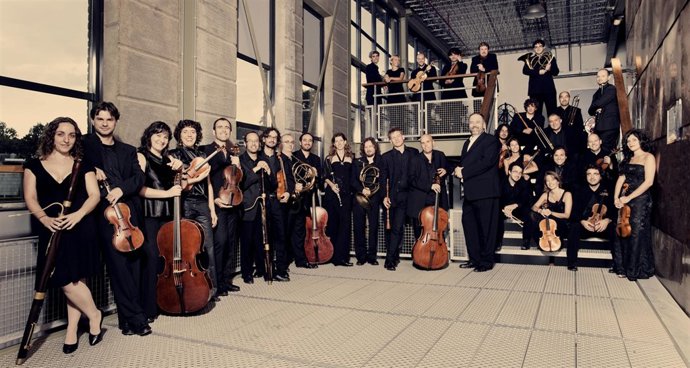 Componentes De Al Ayre Español