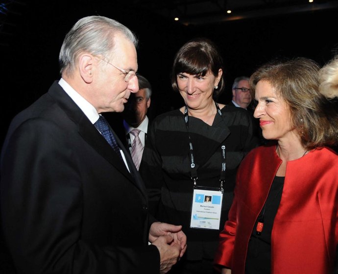 Botella Saluda A Jaques Rogue          