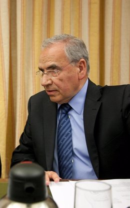 Alfonso Guerra, Presidente De La Comisión Constitucional