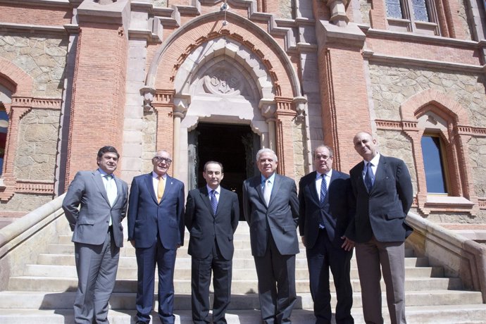 Serna Y Gavira Visitan Comillas Junto Al Alcalde De Miami 
