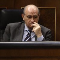 El ministro de Interior acata la decisión de la Audiencia de encarcelar a los mossos indultados