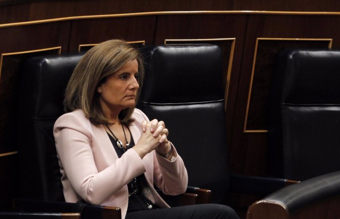 Fátima Báñez En El Congreso