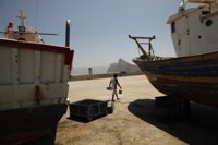 El Gobiernu nun aceptará "amenaces" nel conflictu pesqueru de Gibraltar