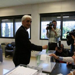 José Arnáez Vadillo