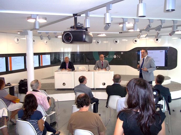 Carlos Moyano En Una Actividad Organizada Por CAMON