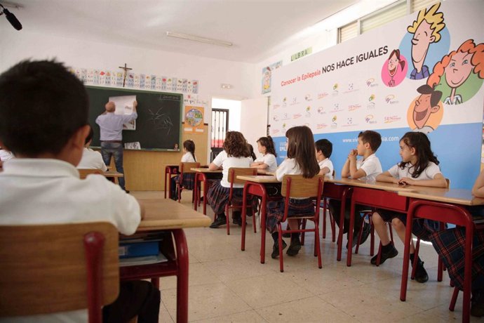 Sesión Epilepsia En Colegio
