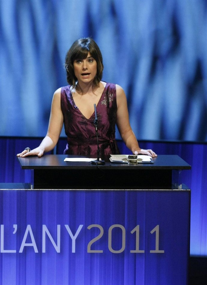 Ariadna Oltra presentando la Gala Català de l'Any