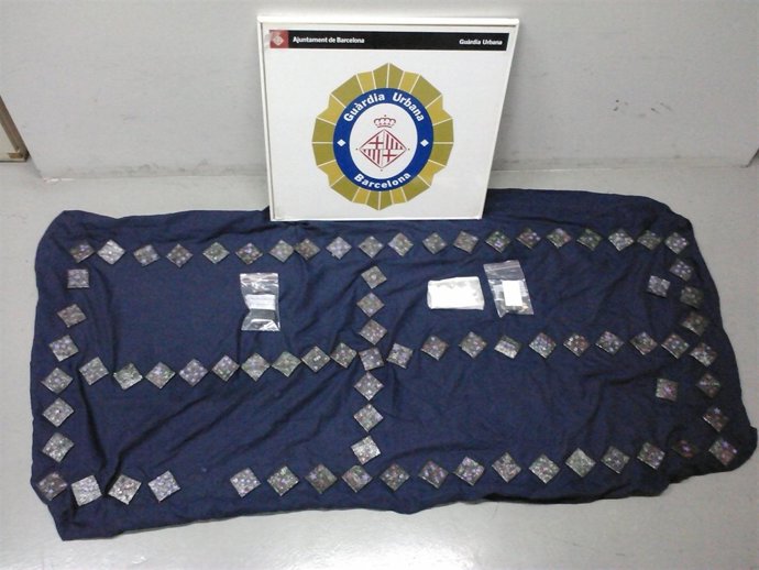 Adornos Para La Ropa Incautada A Los Motoristas Detenidos