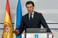 Feijóo señala a los afectados de preferentes que pueden decidir entre pleito o vía arbitral, ésta "más rápida"