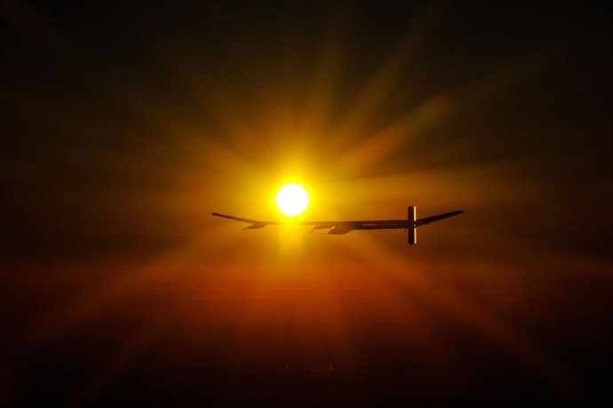 Vuelo Experimental De Solar Impulse