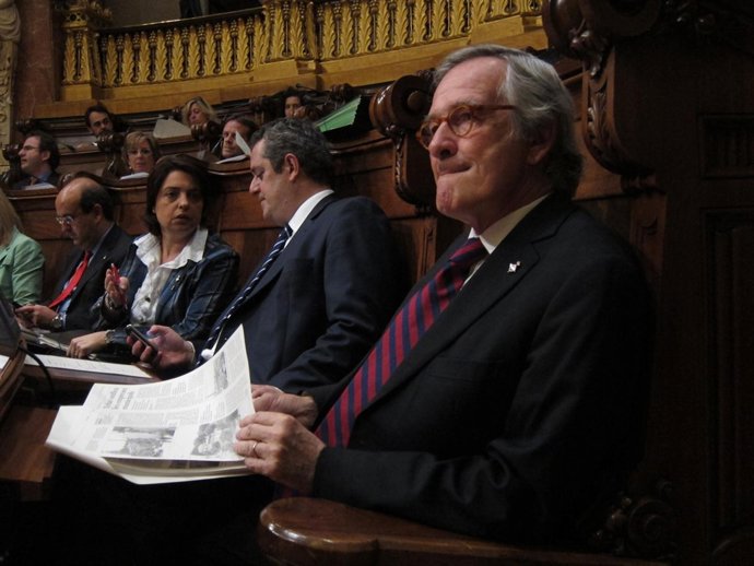 El Alcalde De Barcelona X.Trias, Tenientes De Alcalde J.Forn Y S.Recasens