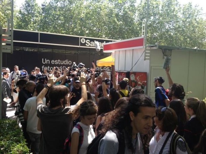 Toma La Facultad En Feria Del Libro