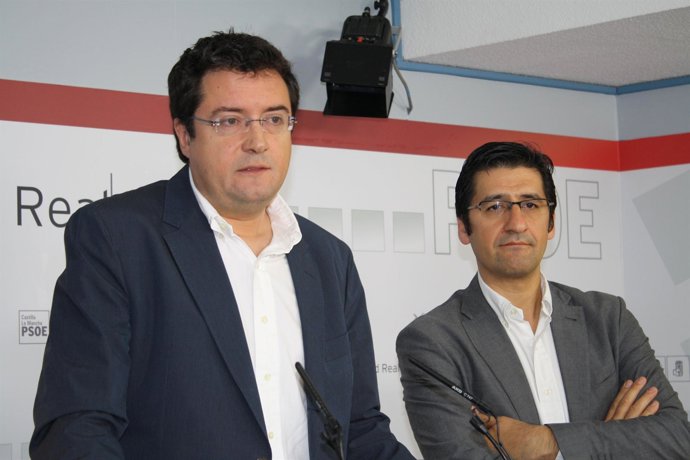 López Y Caballero En Rueda De Prensa