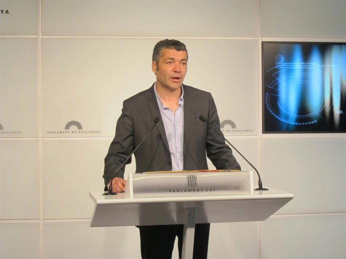 El Diputado De ERC Oriol Amorós En Rueda De Prensa