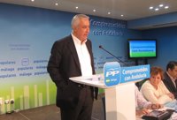 Arenas defiende que Málaga "pueda disfrutar" de contenidos del Museo del Prado