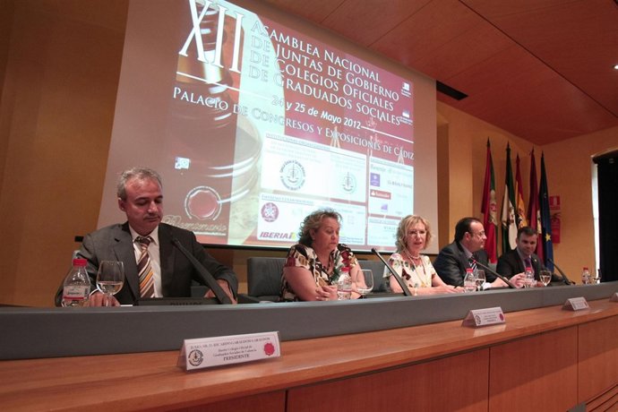 Mesa Redonda Sobre La Asistencia Jurídica Gratuita