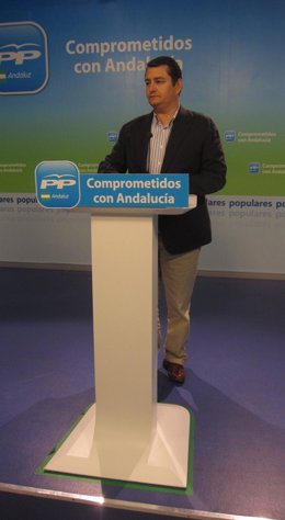 El Secretario General Del PP, Antonio Sanz, En Rueda De Prensa