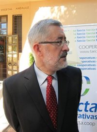 Ávila defiende la necesidad de que se tome "una decisión compartida" con los sindicatos sobre los ajustes