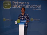 El secretario general de NNGG afirma que "somos la voz de nuestra generación para resolver los problemas de los jóvenes"