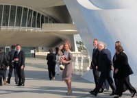 La Reina entrega a Mehta el Premio Consejo España-India por hacer de la música "un vehículo de paz"
