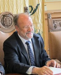 De la Riva reconoce que el primer año de legislatura ha sido "un poco convulso" pero asegura que ha cumplido