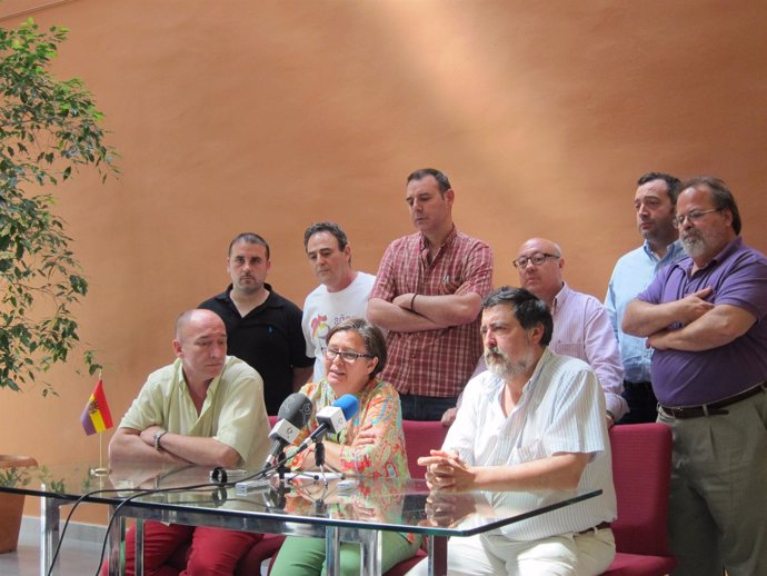 González-Jubete Y Miembros De 'La Mayoría'