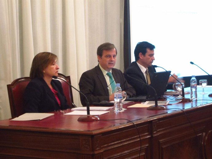 Presentación De La Memoria Del Mercado De Deuda Pública Por El Banco De España