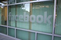 Facebook quiere comprar Opera Software
