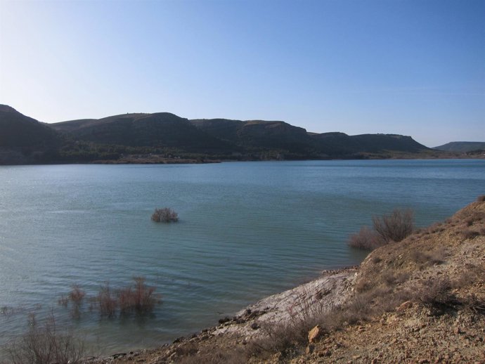 Pantano De La Cuenca Del Ebro