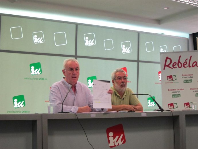 El Coordinador De IU, Cayo Lara, En Rueda De Prensa Tras La Reunión Ejecutiva 