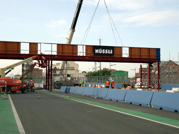 Montaje Pasarela Recta De Meta Del Valencia Street Circuit