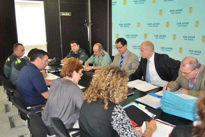 El Delegado Del Gobierno Durante La Reunión