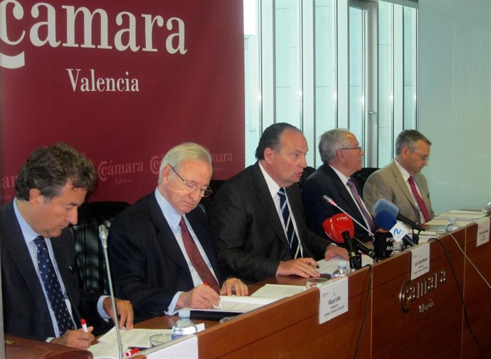 Morata Interviene Junto A Líderes De Cámaras De Mallorca, Catalunya Y Murcia.