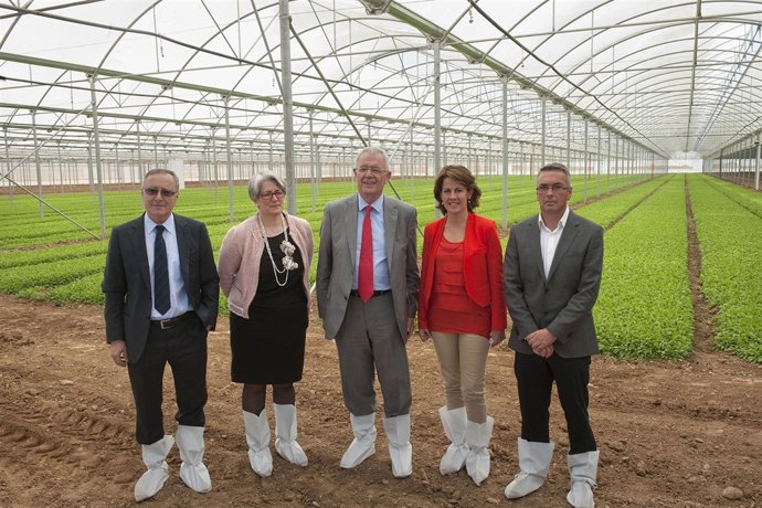 Barcina Y Goicoechea Junto A Responsables De Florette.
