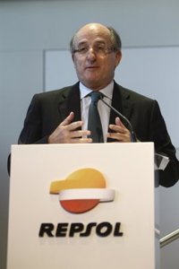 Repsol se muestra "dispuesto a negociar" una solución para YPF
