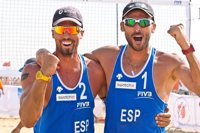 Herrera-Gavira y Fernández Steiner-Baquerizo, opciones españolas