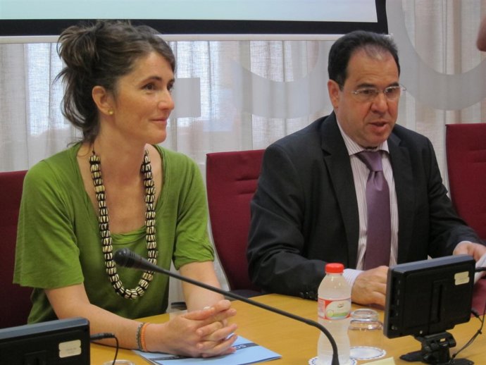 La Secr. De Empleo Y Rel.Laborales, Esther Sánchez, Y El Pte. Del Ctesc J.M.Rañé