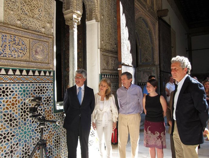 Presentación Del Proyecto De Investigación En Reales Alcázares