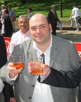 Caunedo Brinda Durante La Balesquida.