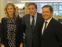 CyL destaca el papel de la administración para desarrollar la innovación e investigación en la industria farmacéutica