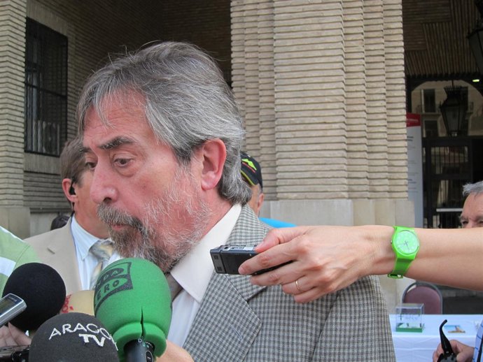 El Alcalde De Zaragoza, Juan Alberto Belloch