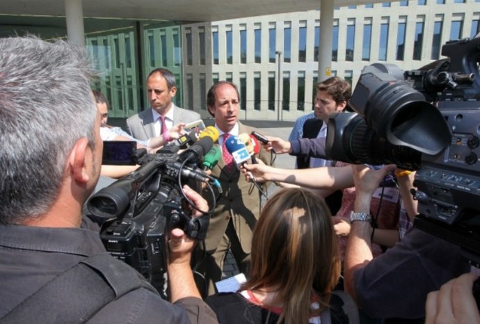 El Portavoz Del RCD Espanyol, Rafael Entrena