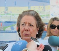 Barberá dice que "las circunstancias aconsejan" un solo candidato y expresa su "aval" y "apoyo" a Rus