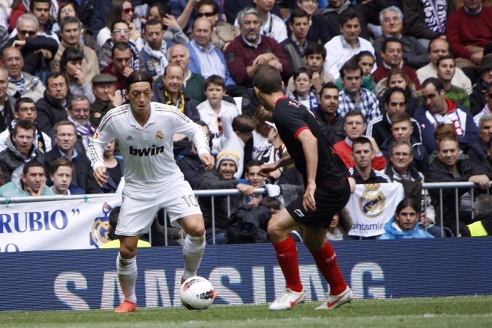 Mesut Ozil Real Madrid Sevilla 